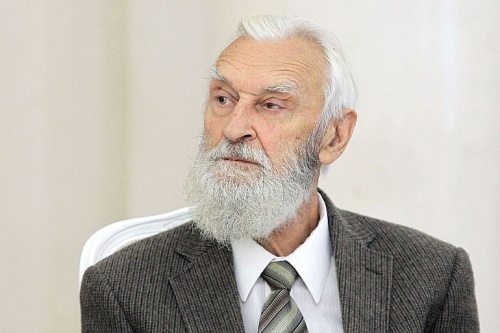 «Спасать нужно нас, а не язык»